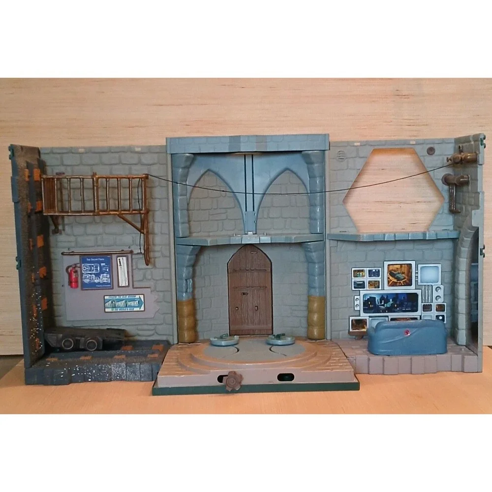 PLAYMATES VINTAGE TMNT Ninja Turtles Sewer Lair Playset 2003